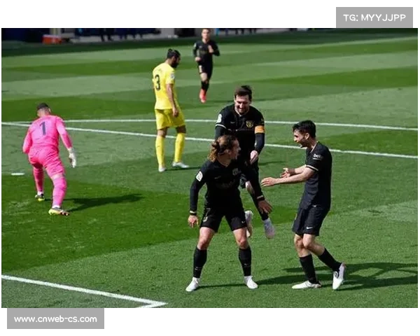 瓦伦西亚0-2比利亚雷亚尔，杰拉德-莫雷诺点射破门