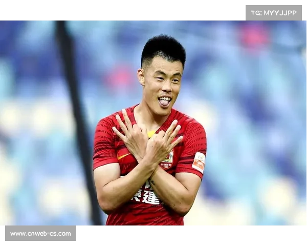 青岛西海岸3-1胜长春亚泰，谭龙告别战留遗憾